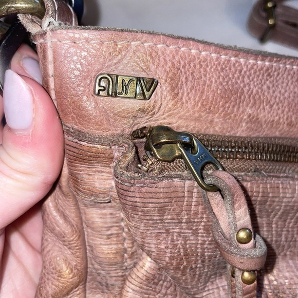 ART-N-VINTAGE ANV LEATHER CROSSBODY BAG HANDBAG PURSE HAND CRAFTED & STITCHED - Picture 2 of 13